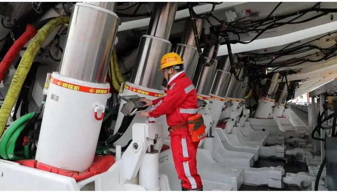 1652787749664714.jpg 5.jpg