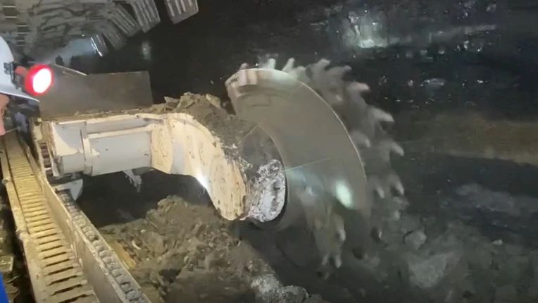 1743497612167821.jpg 3.jpg